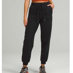 lululemon athletica Women's Black Scuba Joggers